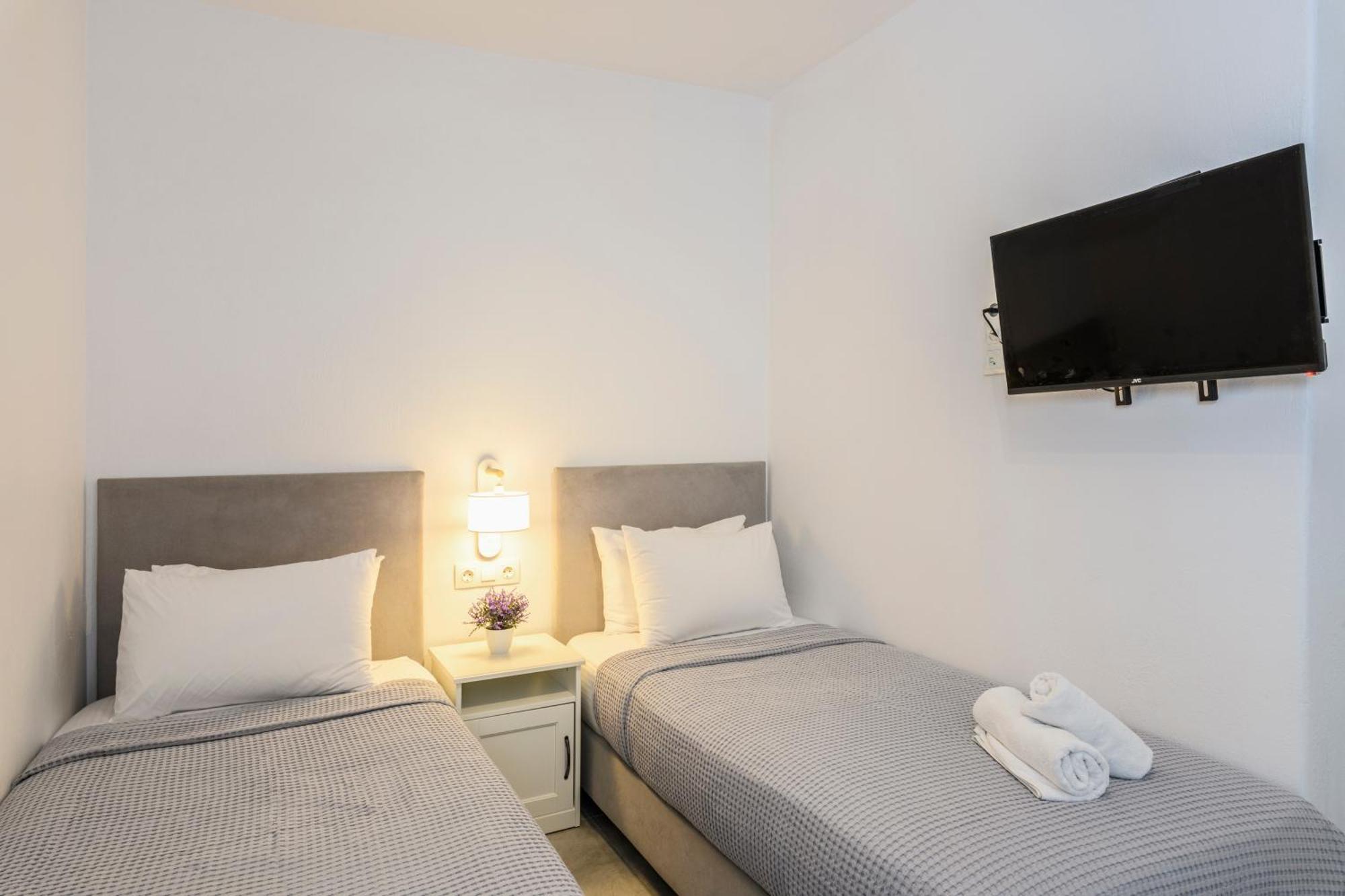Eleven Keys Apartments Mykonos Town エクステリア 写真