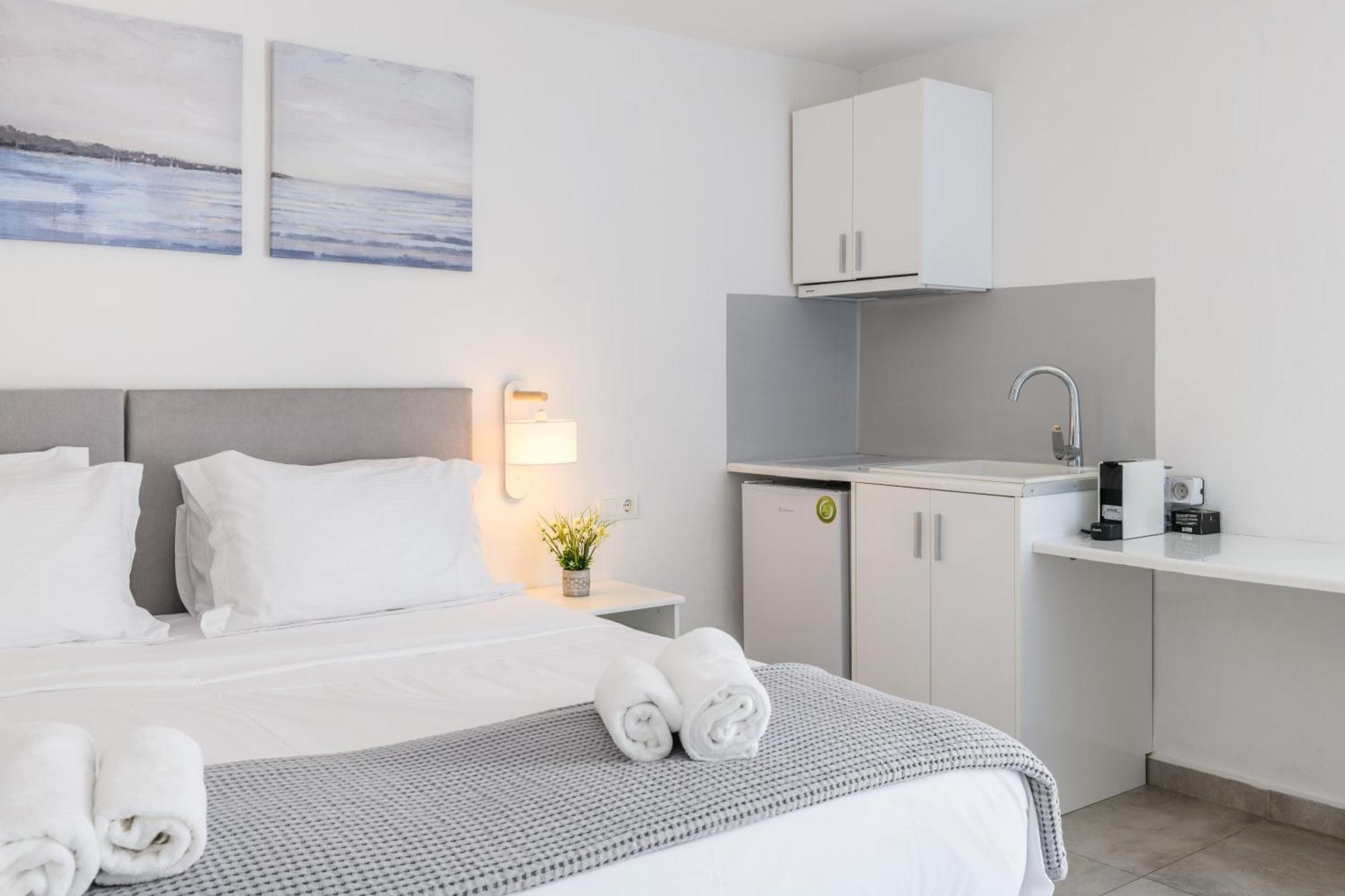 Eleven Keys Apartments Mykonos Town エクステリア 写真